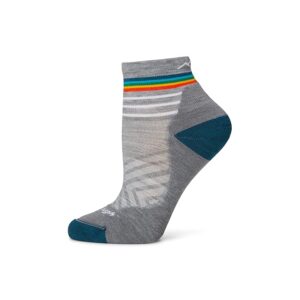 Darn Tough Vermont Run 1/4 Ultra-Lightweight with Cushion Women's Crew Cut Socks Shoes Grey: SM (US 4.5-7)